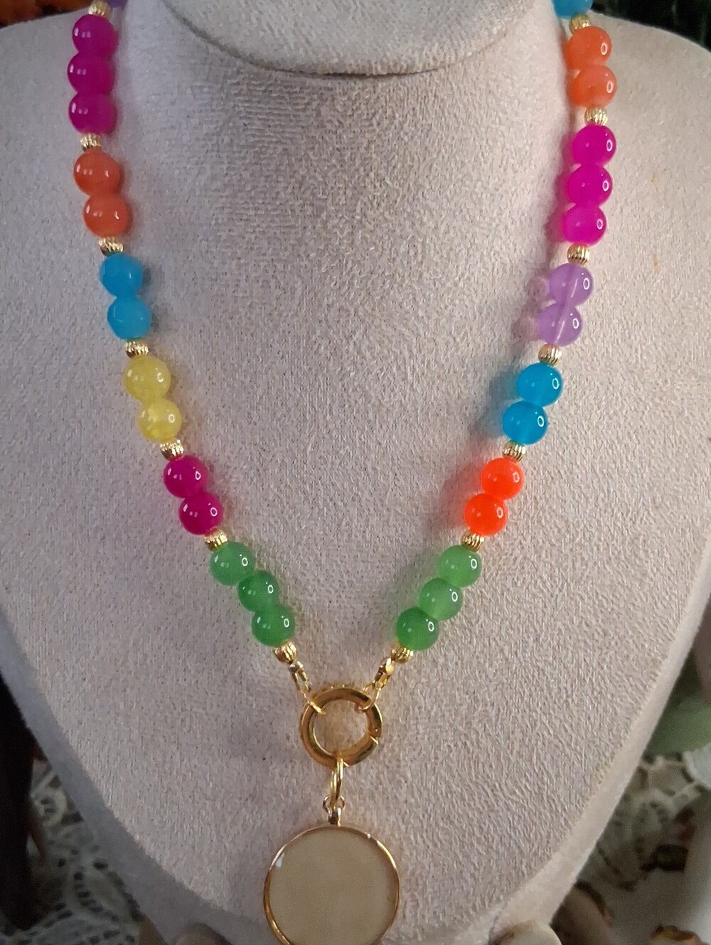 Colorful Beaded Pendant Necklace - Multicolor